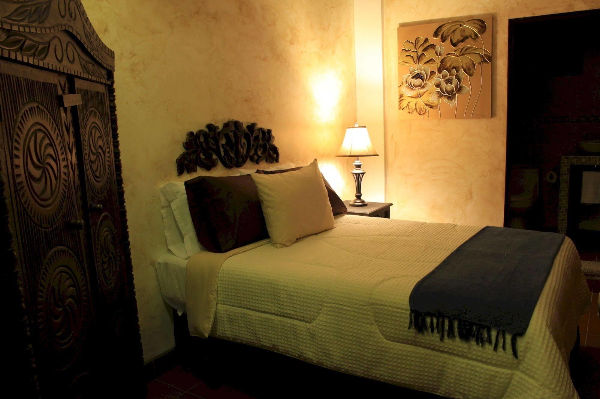 Hotel Posada De La Luna Antigua Luaran gambar